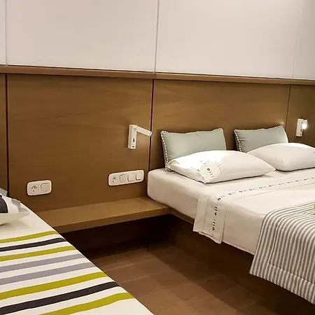 Thesstudio 10 Апартаменти *